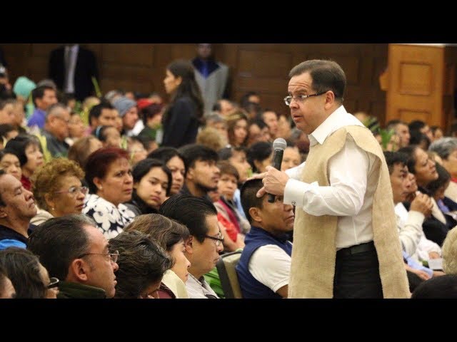 entonces les imponían las manos y reciben el espíritu santo